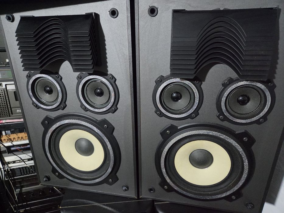 Boxe vintage ITT E3-80