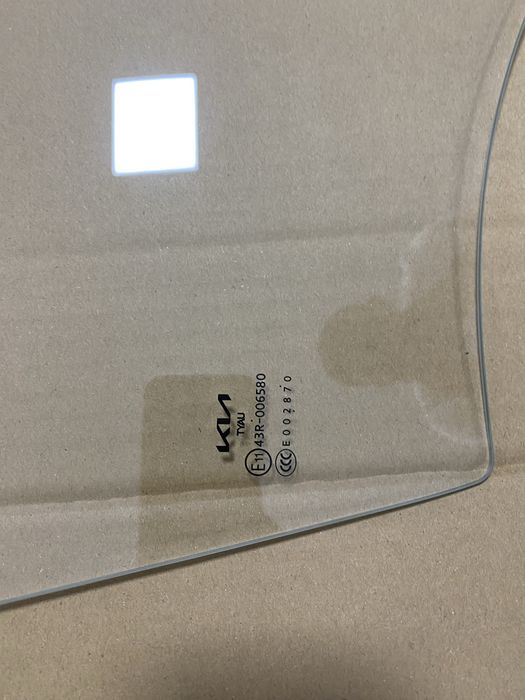 Стекло двери на KIA Seltos китай