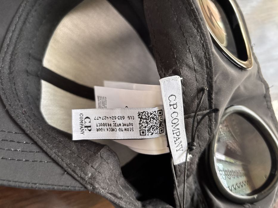 Cp company шапка