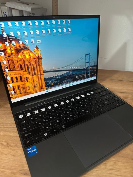 Продается ноутбук ACER e-10