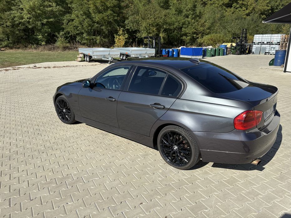BMW E90 2.0D, NFL