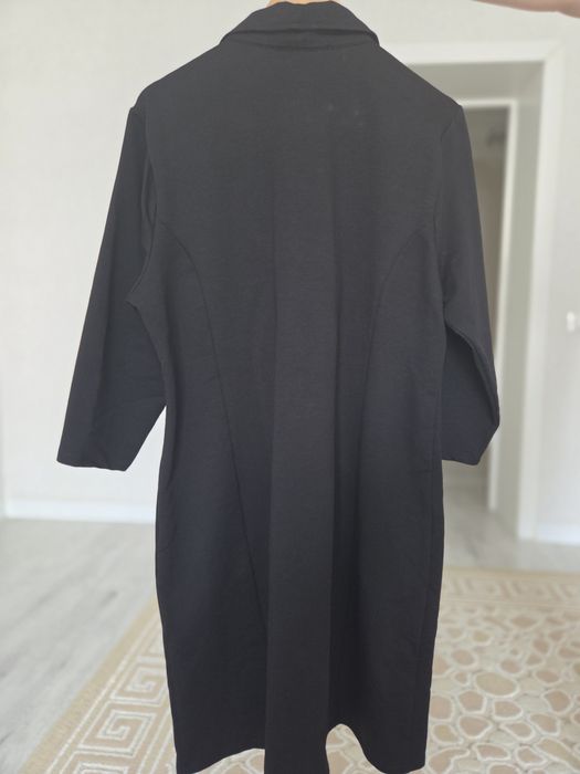 Женское платье, черное