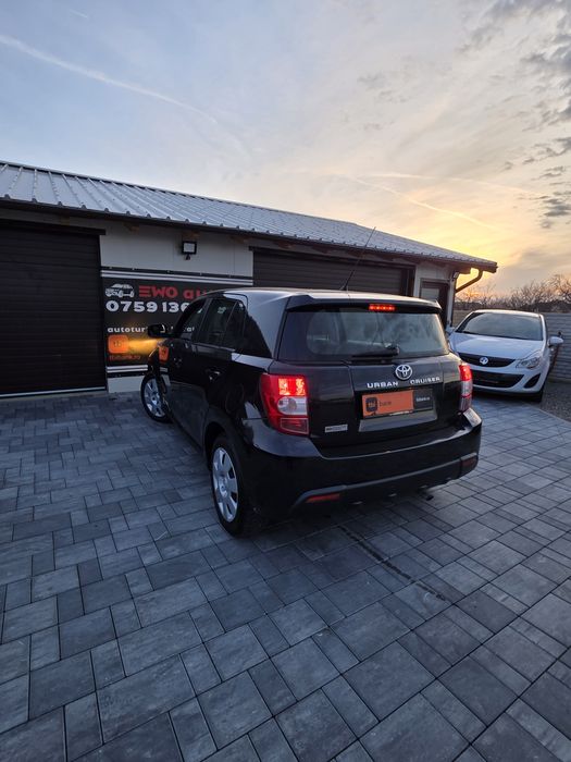 TOYOTA chr URBAN CRUISE AN 2012 MOTOR 1,4 BENZINA Posibilitatea rate