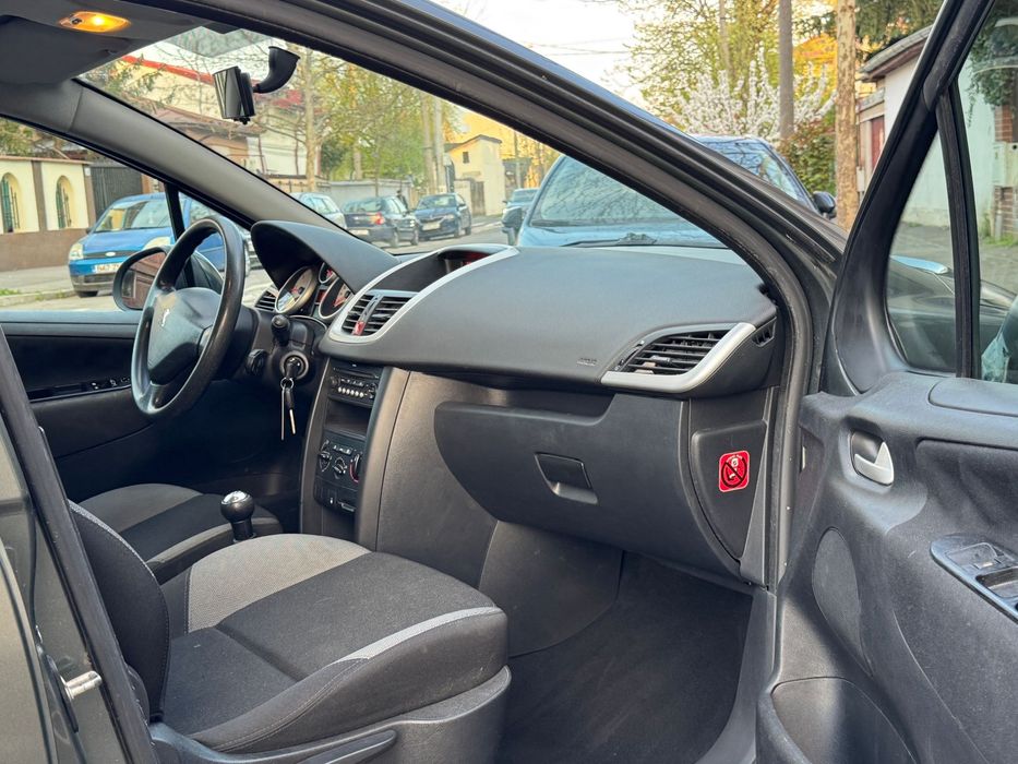 Peugeot 207 An 2008 1.4HDI cons 4% Unic Prop doar 60.000 km reali