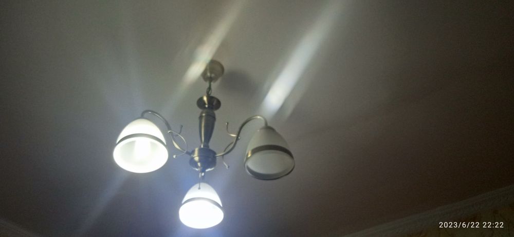 Люстра в комнату