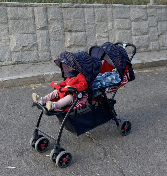 коляска для двойни или погодок