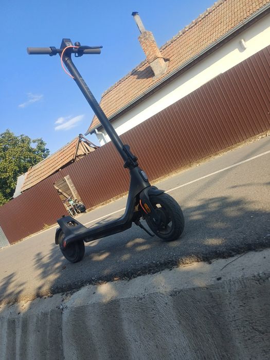 Trotineta electrica Xiaomi scooter 4 lite