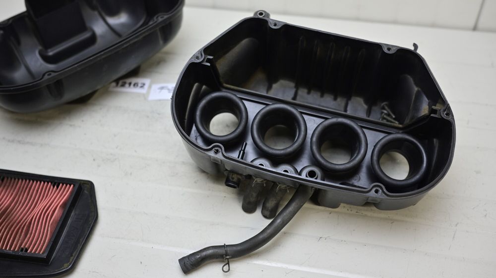 Carcasa Filtru Aer Airbox Yamaha FZ6 2004 - 2009