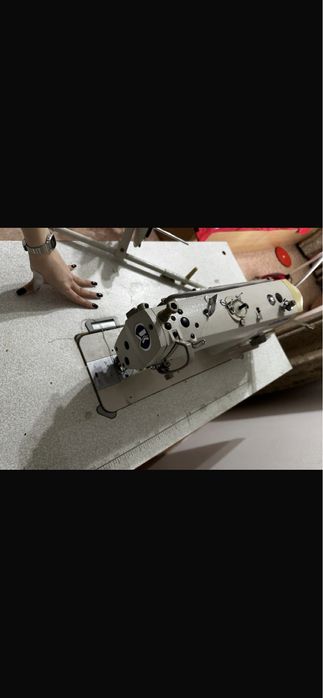 Продам швейную машинку професиональную