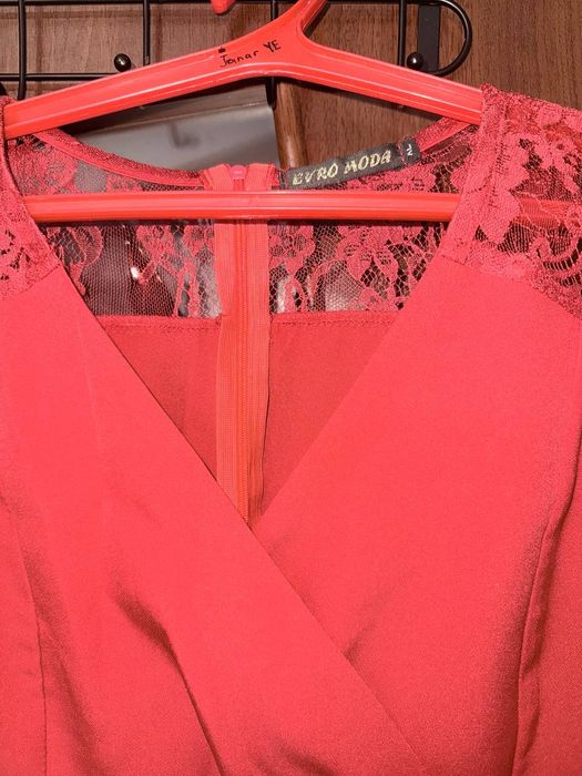 Женское платье праздничное