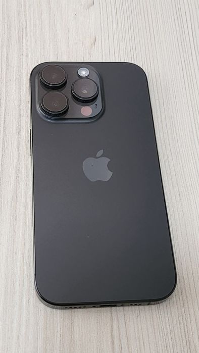 Apple iPhone 16 Pro