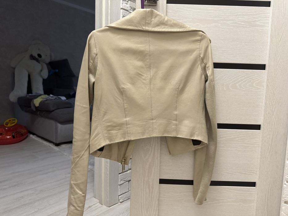 Продам куртку Elisabetta Franchi оригинал кожа