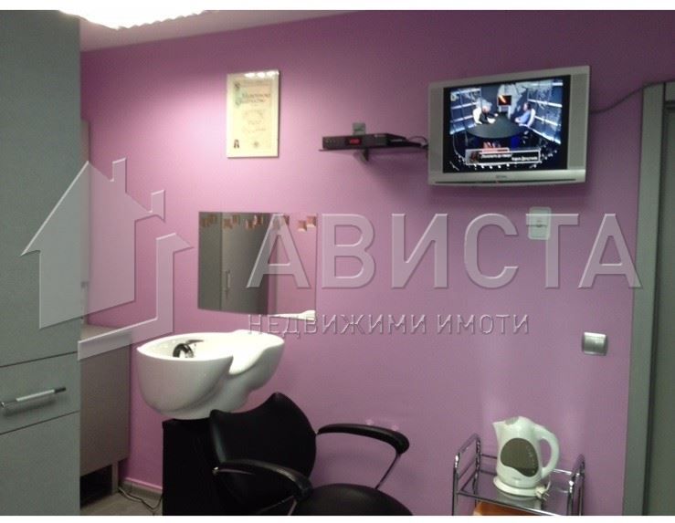 Продава се Магазин в София, Изток - 30 кв.м за 2601 €/кв.м - Снимка #2