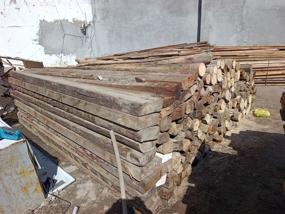 Taxta toʻsin reyka choʻrni sotiladi