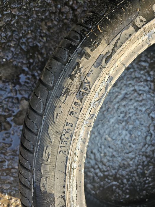 215 45 18 vara pirelli