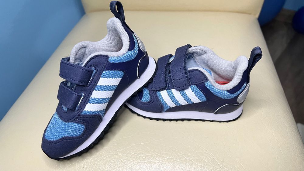 Маратонки Adidas