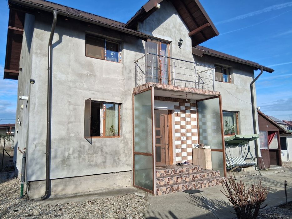 Vind casa valea Geamana