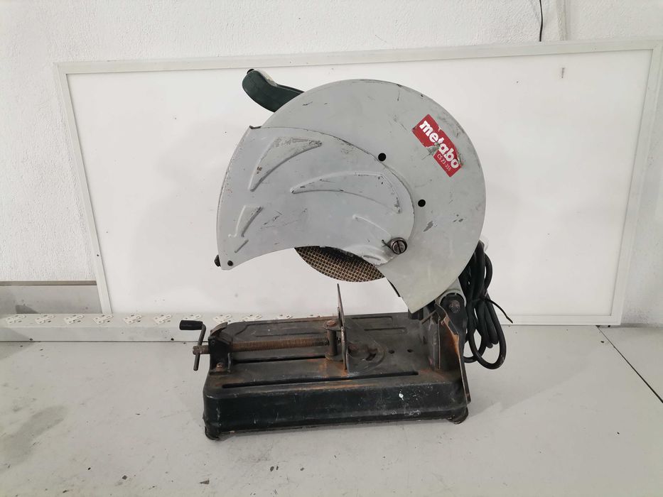 Отрезна машина за метал - Mеtabo 110 V / 1600 W