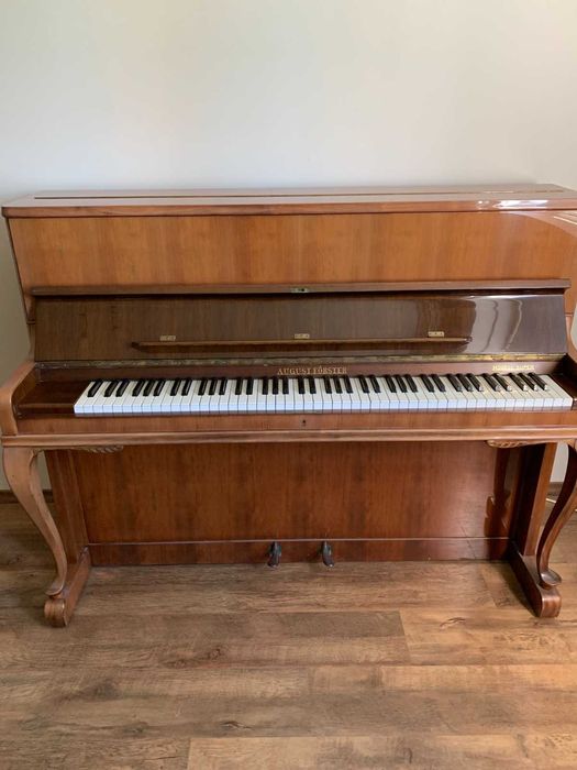 Пиано August Förster