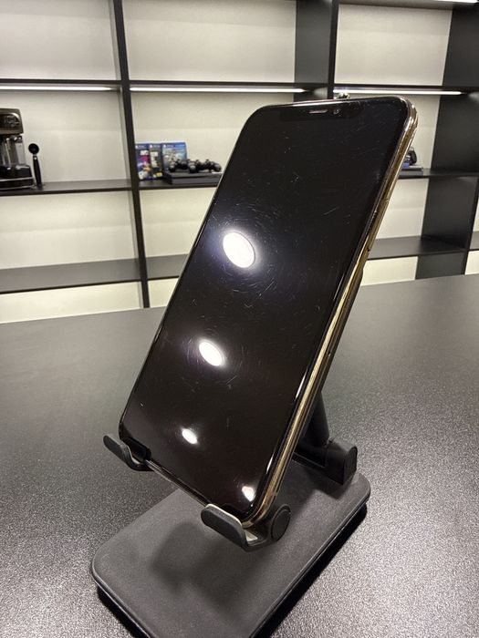 iPhone 11 Pro  Память: 64Gb АКБ: 73%