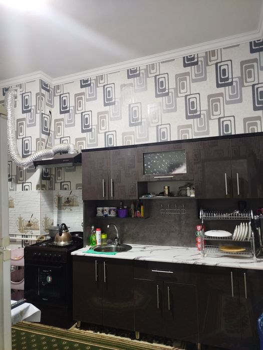 Qarshi shahar markazidan ijaraga uy faqat oilaga.