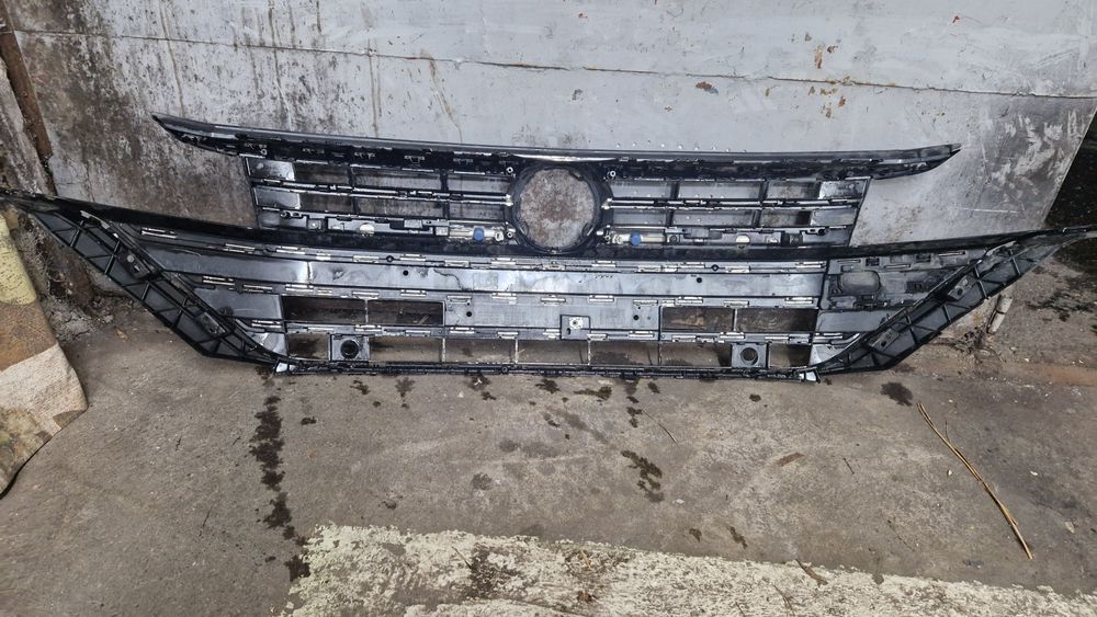 Grila centrala Vw Arteon FACELIFT 2020-2024