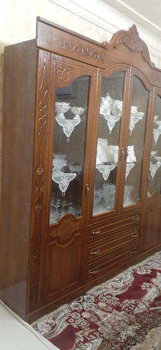 Zudlik bilan stenka sotladi