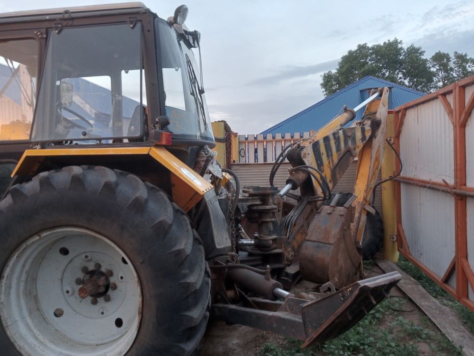 Трактор _МТЗ беларус