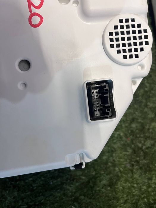 Щиток прибор Панель прибор Lexus RX L20 европеец