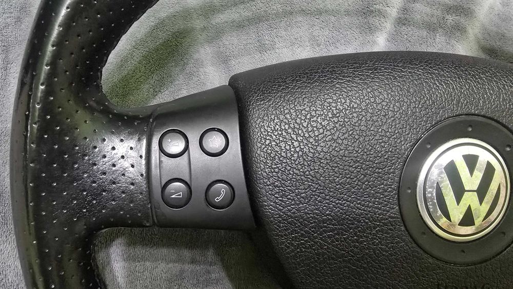 Волан Golf 5 R line