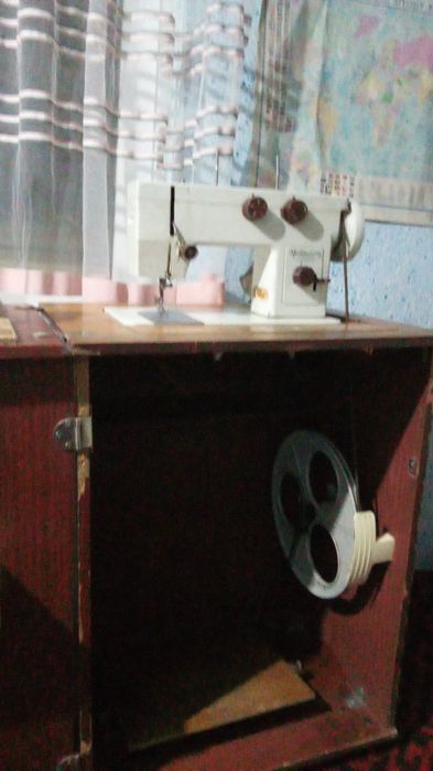 Tikuv mashinasi sotiladi!!!