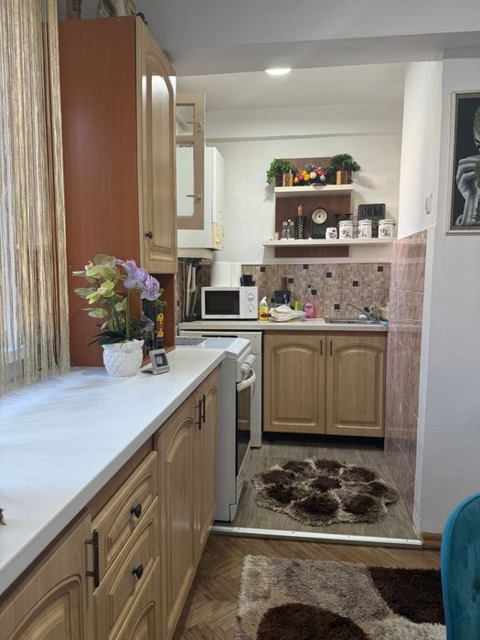 Apartament cu 2 camere pentru chirie, proaspăt renovat