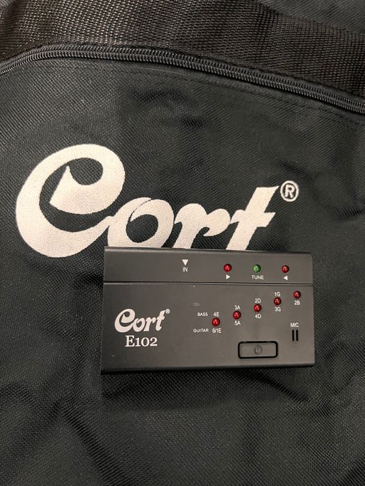 Нов комплект електрическа китара Cort CGPX1 + усилвател MX15