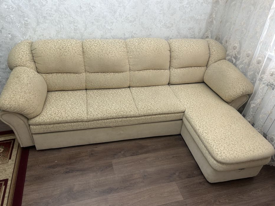 Диван угловой с креслом