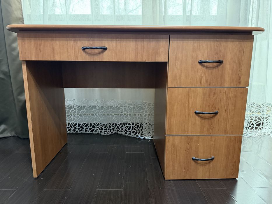 Vand mobila de sufragerie , dulap, comoda si birou