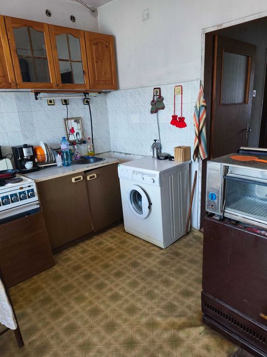 Втори етаж от двуетажна къща в гр.Враца