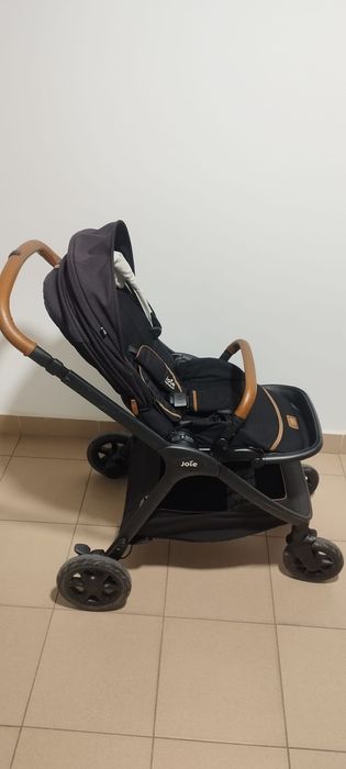Cărucior Finiti Signatute Eclipse Joie