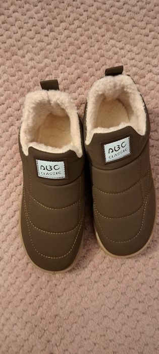 Vind ghetute iarna ,marimea 38 ,nefolosite