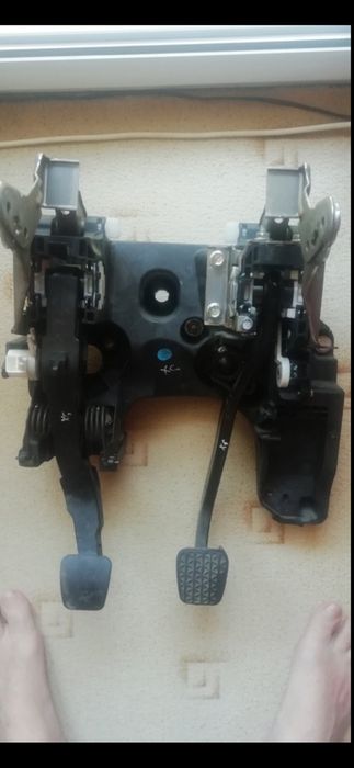 Конзола за педали на OPEL INSIGNIA