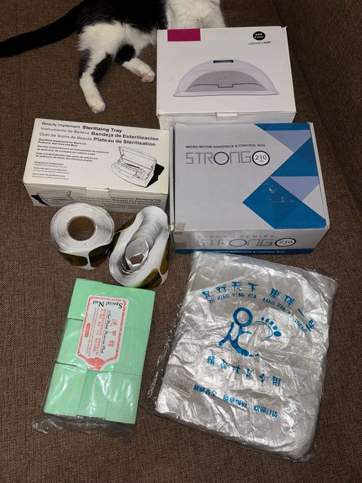 Продам набор для  маникюра
