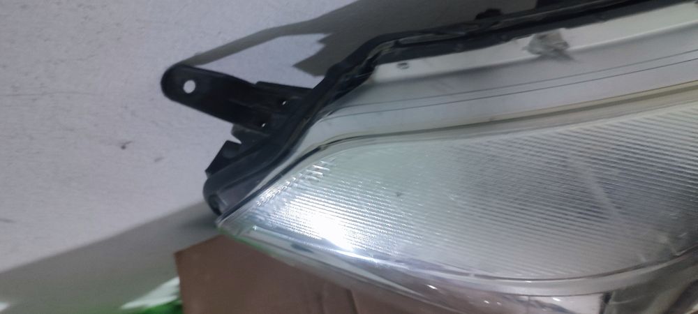 far dreapta toyota yaris