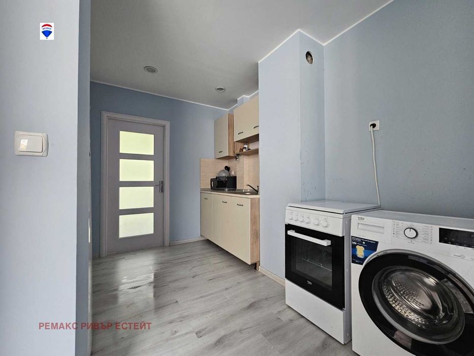 Продава се Двустаен апартамент в Русе, Дружба 3 - 61 кв.м за 1015 €/кв.м - Снимка #5