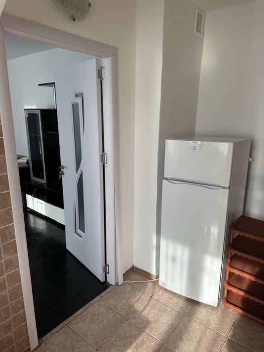 Inchiriez apartament 2 camere zonă centrală