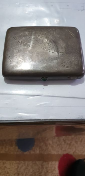 Продам портсигар серебряный в хорошем состоянии