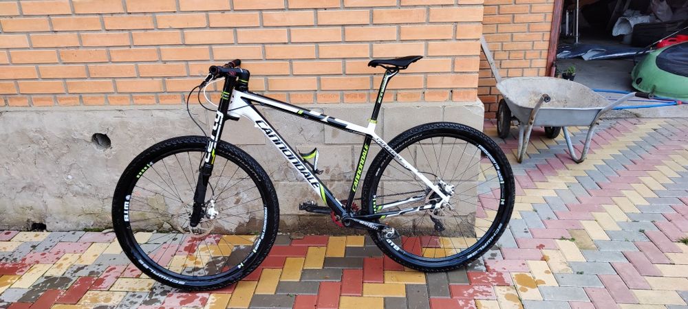 Продам велосипед Cannondale Flash Carbon