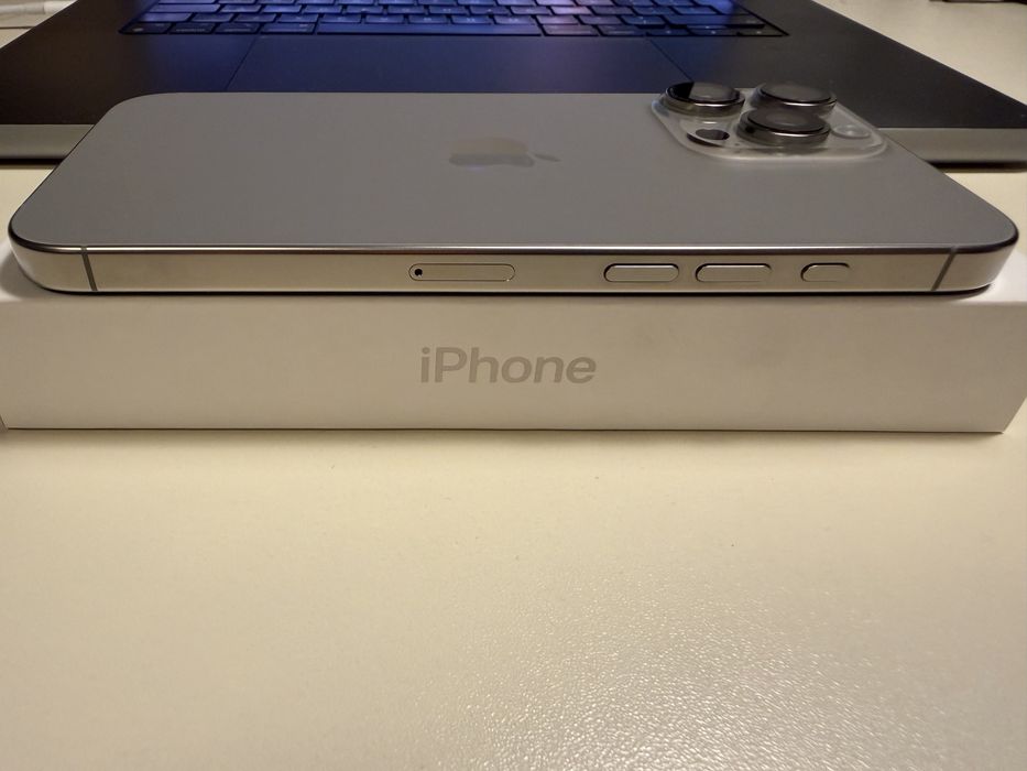 iPhone 16 Pro Max 1TB Natural Titanium- ca nou, garantie Apple 04.2026