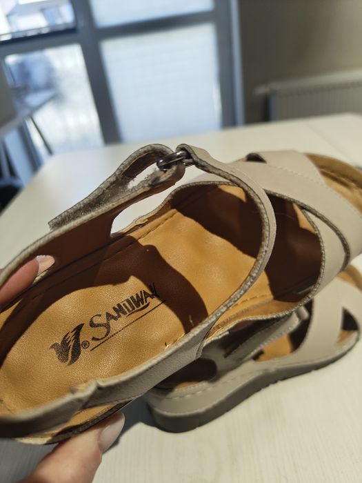 Босоножки SANDWAY беж, 34 размер.