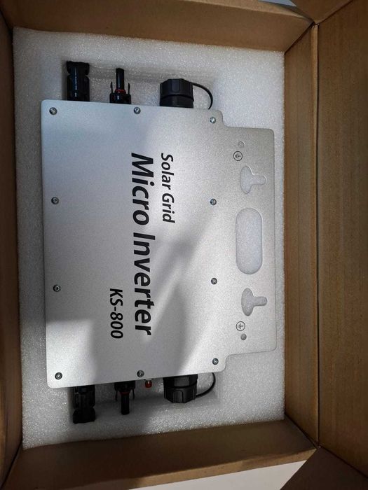 Invertor fotovoltaic 800 W cu aplicație Wi-Fi pt balcon pt 2 panouri
