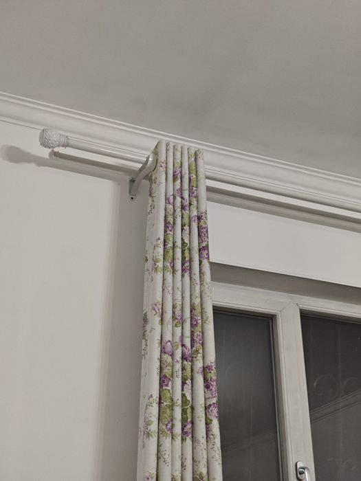 Карнизы белые двойной идеальное