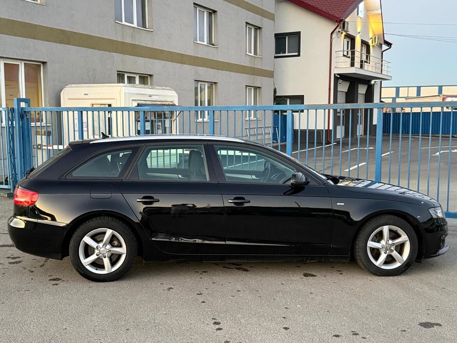 Audi A4 2011 2.0d b8